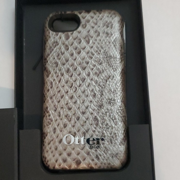 OtterBox iPhone Se 2020/i8/i7 Strada Case - Stone - Picture 4 of 6